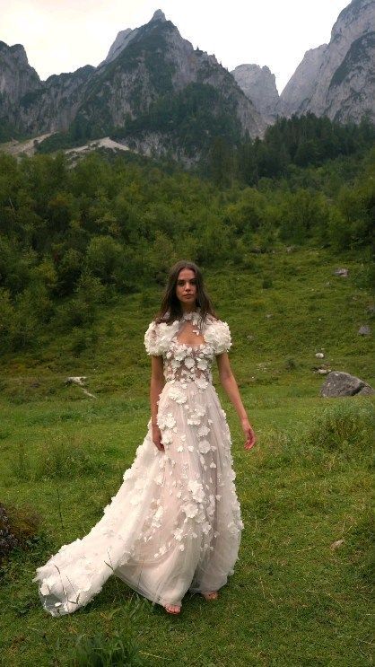 FOLK - Daalarna's Newest Bridal Collection Autumn Winter 2020 Folk Wedding, Bridal Styles, Bride Inspiration, Elegant Dresses Classy, Bridal Fabric, فستان سهرة, Best Wedding Dresses, Hair And Makeup, Bridal Collection