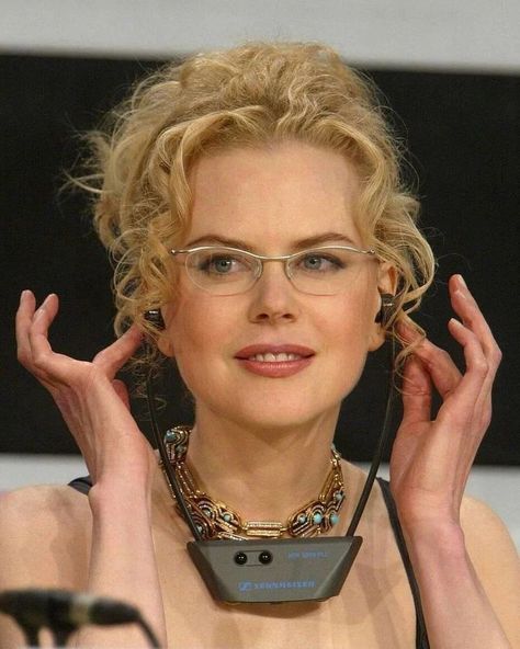 Nicole Kidman in Cannes, 2003 | Instagram Daenerys Targaryen Costume, Visual Gallery, Obsessed With Her, Beauty Hair Color, Celebrity Makeup, Hair Inspo Color, Nicole Kidman, Womens Glasses, I Love Girls