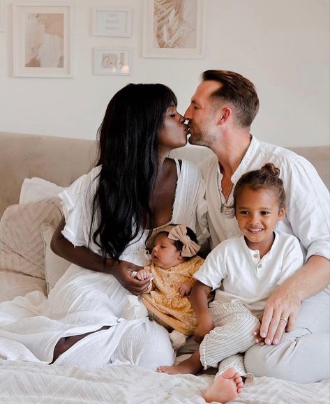 Interracial Family Photos, Being Your Best Self, Interracial Couples Bwwm, Couple With Baby, Mixed Families, Interracial Family, Black Woman White Man, Swirl Couples, Interracial Wedding