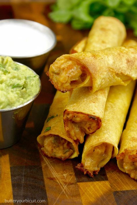 Pepper Jack Taquitos, Fry Tortillas, Pepper Jack Chicken, Southwest Food, Cheese Taquitos, Jack Chicken, Southwest Recipes, Can Chicken Recipes, Crispy Corn