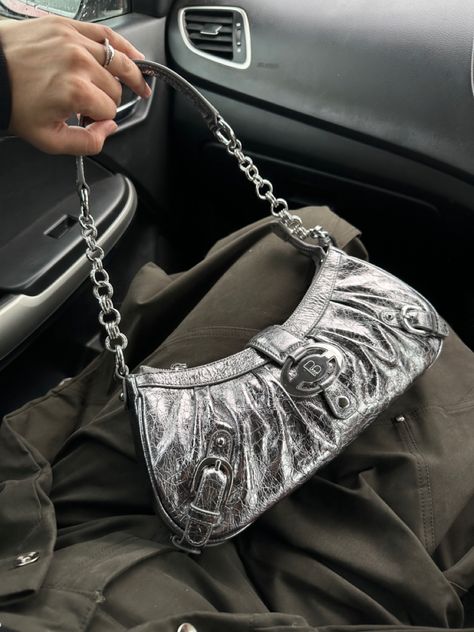 Aesthetic bag pics Metallic silver bag Silver Bag Aesthetic, Thrift Manifest, Aesthetic Bag, Birthday Fit, Silver Bag, Aesthetic Bags, Birthday Fits, Silver Bags, Metallic Bag