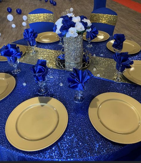 Royal Blue Gold And Silver Party Decor, Royal Blue And White Table Setting, Royal Blue White And Gold Party, Royal Blue And Gold Centerpieces Quince, Royal Blue And Gold Table Decorations, Blue And Gold Table Centerpieces, Royal Blue And Gold Table Setting, Royal Blue And Gold Centerpieces, Royal Blue And Gold Party Decorations