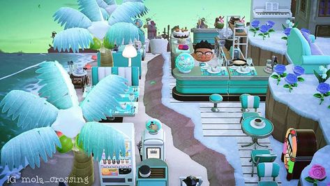 ACNH Diner Ideas For Your Island (Indoor + Outdoor) – FandomSpot Acnh Diner, Acnh Retro, Animal Crossing Cafe, Acnh Items, Diner Ideas, Diner Food, Mola Mola, Custom Pizza, Acnh Ideas