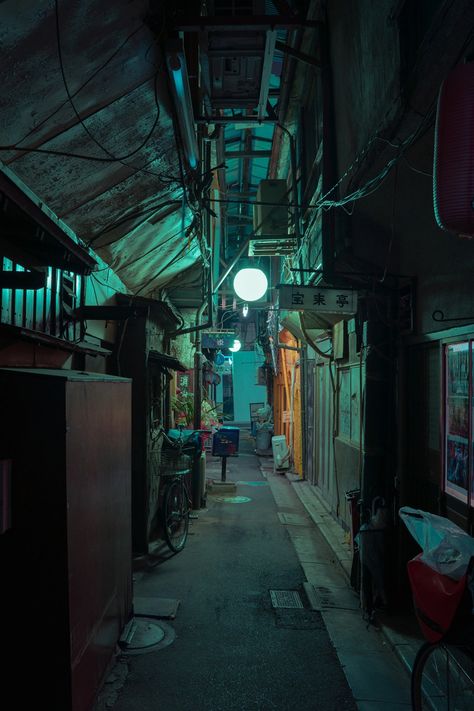 Japanese Alley, Sony A7iii, Modern Metropolis, Underground Cities, Liminal Space, Vanishing Point, Cyberpunk City, Walled City, Fields Photography