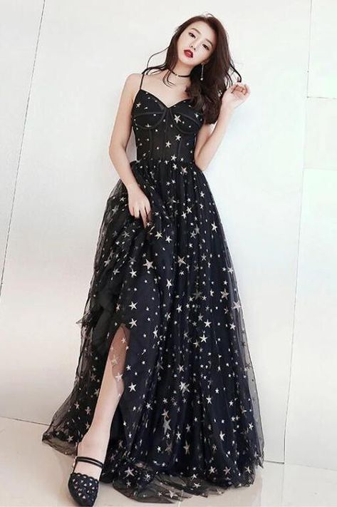 Prom Dress With Stars, Black Tulle Prom Dress, Dress With Stars, Chic Prom Dresses, Tulle Long Prom Dress, A Line Evening Dress, Celestial Wedding, Black Spaghetti, Spaghetti Strap Prom Dress