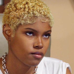 Diamond White Short Hair, Braids Pattern, Buzz Cuts, The Bold And The Beautiful, Short Sassy Hair, Short Curls, Haircuts For Curly Hair, Big Chop, Natural Blondes