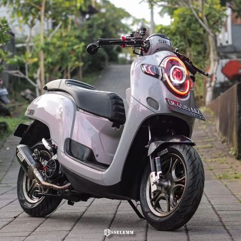 Scoopy Modifikasi Aesthetic, Scoopy Modifikasi Simple, Honda Scoopy Modification, Scoopy Honda, Motor Modif, Modif Motor, Honda Scoopy, 1080p Anime Wallpaper, Scooter Bike