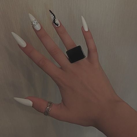 Centipede Anime, Nails White, Manicure Nails, Nail Manicure, White Nails, Manicure, Nail Art, Nails, Anime