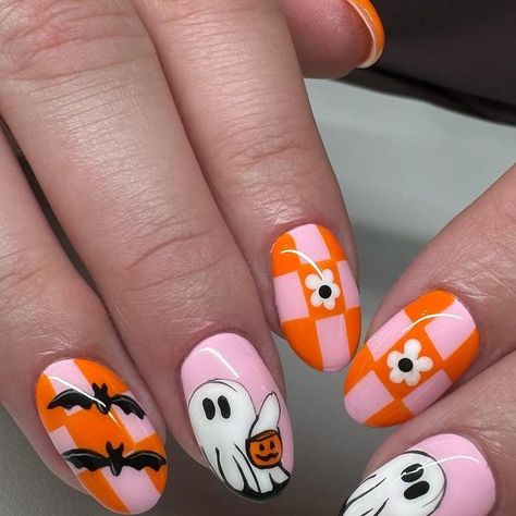 ALYSSA - Syracuse Nail Tech on Instagram: "• trick or treat •

Colors - @pla_nails 
“High Roller”

@txmanimuse inspo. 

#nails #nailart #naildesign #naildesigns #nailinspiration #nailinspo #halloweennails #halloweennailart #halloween #halloweenlife #ghost #vintage #art #fallvibes #planaileditwitches" 70s Halloween, Halloween Acrylic, Halloween Acrylic Nails, Style Nails, High Roller, Halloween Style, Halloween Nail Art, Halloween Fashion, Nails Nailart