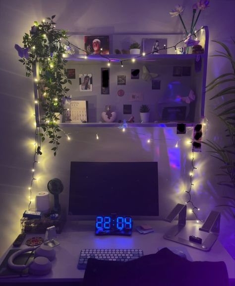 desk aesthetic, keyboard, digital clock, fairy lights, plant aesthetic, flower aesthetic Desk Fairy Lights, Fairy Lights Desk, Aesthetic Keyboard, Desk Aesthetic, Light Study, Desk Inspo, Aesthetic Light, Setup Ideas, Aesthetic Flower