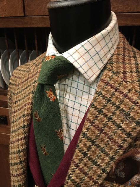 English Country Mens Style, Tweed Mens Jacket, English Men Style, English Country Style Outfits Men, British Men Style, Southern Gentleman Style, Hulk Aesthetic, Banner Hulk, Bruce Banner Hulk