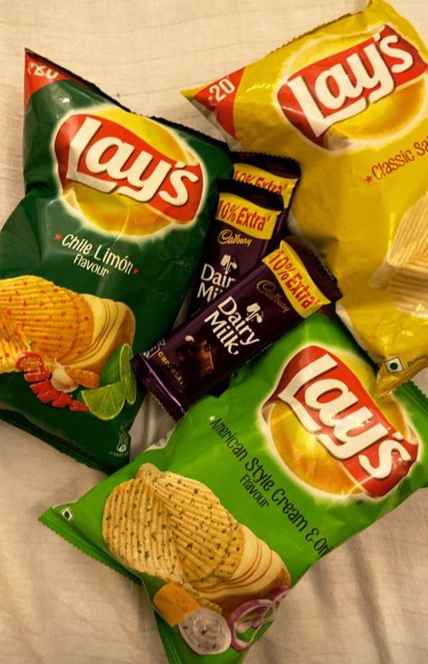 Lays Chips Aesthetic, Chips Snacks, Lays Chips, Eating Food Funny, Food Captions, Junk Food Snacks, Snack Chips, Snap Food, Food Snapchat