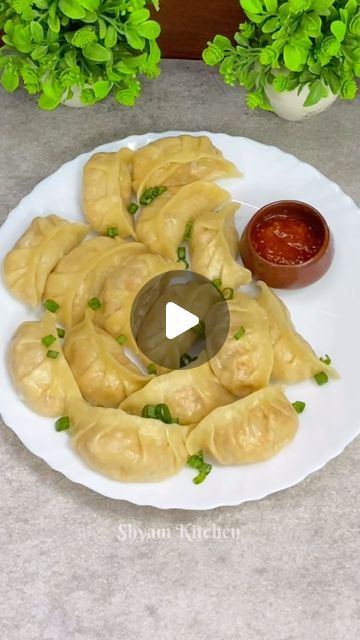 Momos Veg Recipe, Easy Momos Recipe, Soybean Momos Recipe, Chikan Momos Recipe, Easy Veg Momos Recipe, Momos Recipe Soyabean, Veg Momos Chutney Recipe, Veg Momos Recipe Hebbars Kitchen, How To Make Veg Momos At Home