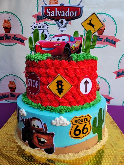 Bolo Mcqueen, Car Theme Cake For Kids, Pastel Rayo Mcqueen, Pixar Cars Birthday Cake, Lighting Mcqueen Cake, Cars Cake Topper, First Birthday Theme Boy, Cars Cake Design, Pixar Cars Birthday