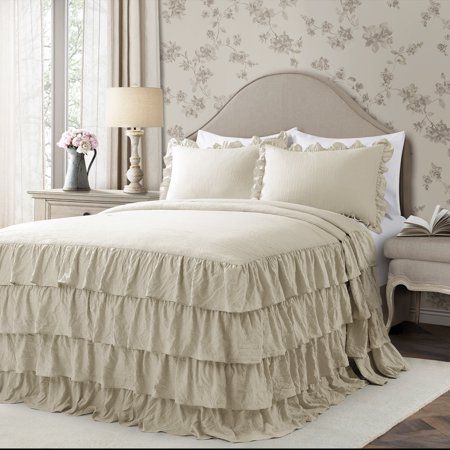 Minimalist Bedding Sets, Ruffle Bedspread, Ruffle Curtains, Queen Bedspread, Feminine Bedroom, Lush Decor, Ruffle Bedding, Inspire Me Home Decor, Chic Farmhouse