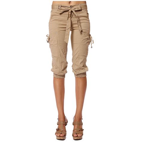 Capri Outfits, Cargo Capris, Beige Cargo, Papaya Clothing, Capri Trousers, Simple Sandals, Beige Pants, Stylish Women Fashion, Jeans Cargo