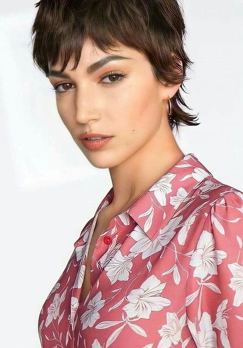 Tokyo Haircut, Mixie Pixie Mullet, Tokyo Hairstyle, Ursula Hair, Short Haircuts Ideas, Pixie Mullet, Bob Haircut Ideas, Haircuts Ideas, Find Hairstyles