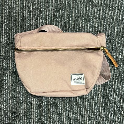 Herschel Supply Company Crossbody Hip Pack. New Without Tags. Ash Rose With Red Pinstripe Interior. Smoke Free Home Company Bag, Hip Pack, Herschel Supply, Herschel, Belt Bag, Ash, Bag Lady, Tags, Red