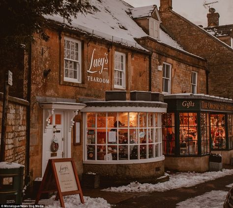 A stunning image taken by Mona showing Lucy's Tearoom in Stow-on-the-Wold with the building decorated for Christmas and covered in snow Stow On The Wold, English Village, Village House, Village Life, Village Houses, English Countryside, British Isles, On The Ground, Christmas Village