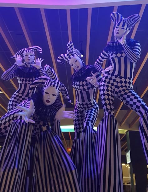 Dark Circus Aesthetic Outfits, Dark Carnival Costume, Circus Inspired Fashion, Creepy Circus Costume, Carnival Costumes Circus, Cirque Du Soleil Outfit What To Wear To, Dance Props Ideas, Circus Outfit Aesthetic, Ringmaster Aesthetic