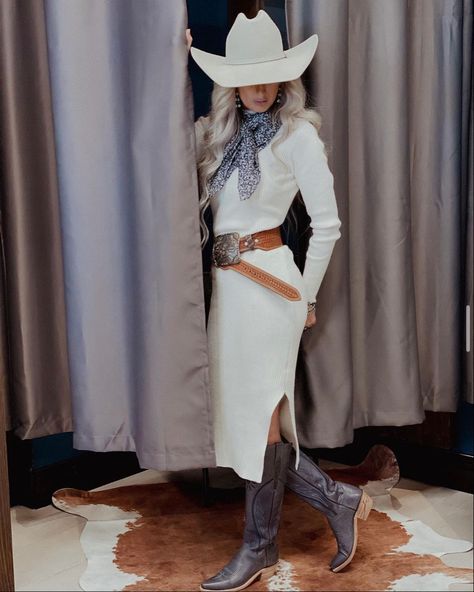 Dressed Up Western Outfits Women, Bougie Western Outfits, Western Luxury Fashion, Formal Cowgirl Outfits Classy, Outfits For Nfr Vegas, New Years Eve Church Outfit Ideas, Dressy Western Outfits Women Stylish, February Work Outfits For Women, Sophisticated Western Outfits