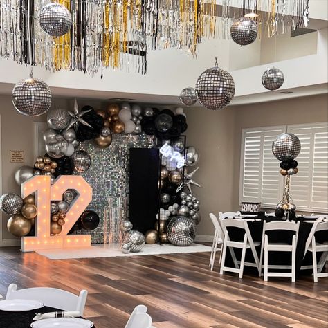 Disco party #party #events #eventinspiration #eventinspo #inspo #eventstyle #eventplanner #styledevents #backdrop #party #kidsparty #kidspartyideas #birthday #birthdayparty #baby #balloons #balloongarland #losangeles #partyinspiration #partyinspo #moment #cumple #brissizevents #creativebrissiz #perfectgift #1stbirthday #celebration #partyballoons Disco Backdrop Ideas, Disco Ball Balloon Backdrop, Balloon Arch With Disco Balls, Disco Birthday Party Backdrops, Disco Themed Balloon Garland, Disco Backdrop, Disco Ball Over Dance Floor, 34th Birthday, 30th Birthday Parties