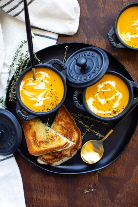 Roasted Butternut Squash Soup Mini Cocotte Recipe, Cocotte Recipes, Cocotte Recipe, Easy Butternut Squash, Roasted Butternut Squash Soup, Roasted Squash, Squash Soup, Butternut Squash Soup, Roasted Butternut Squash