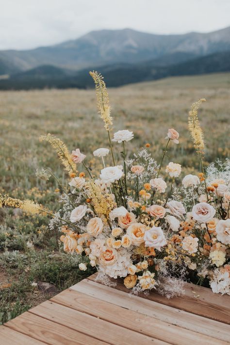 Modern Yellow Wedding with a Pop of Peach | Rocky Mountain Bride Yellow And Peach Wedding, Peach And Yellow Wedding, Light Pink And Yellow Wedding Flowers, Wild Flower Mountain Wedding, Peach Lilac Yellow Wedding, Peach Pink Yellow Wedding Flowers, Peach Creek Ranch Wedding, Wedding Planning Details, Birch Wedding