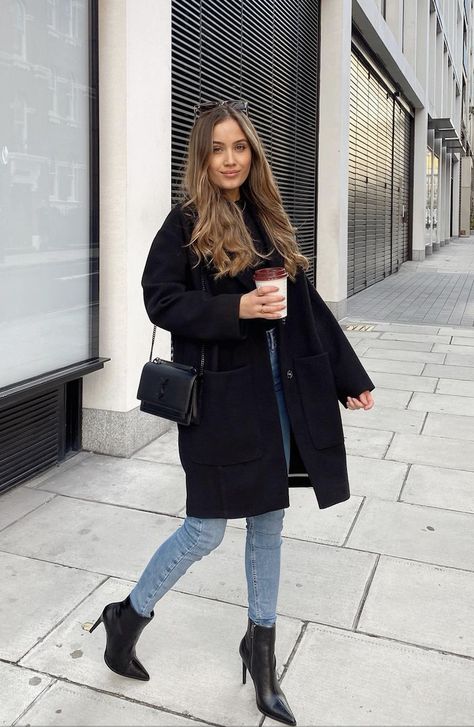 If you are a fan of timeless Topshop outerwear then our bold black coat will see you through the colder temperatures in style. This layer is the perfect piece to wrap up all season long, plus it goes with casual and smart styles. 📷IG: kateehutchins Black Coat Outfit Winter Casual, Black Winter Coat Outfit, Black Coat Outfit Winter, Long Black Coat Outfit, Kate Hutchins, Black Jacket Outfit, Black Coat Outfit, Winter Coat Outfits, Long Black Coat