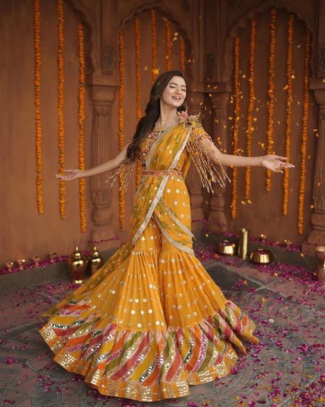 Colourful Haldi Outfit, Haldi Outfit For Sister Wedding, Haldi Outfit For Bride Sister, Haldi Look For Bride Sister, Haldi Dress Ideas For Sisters, Fashion Career Aesthetic, Designer Fashion Aesthetic, Fashion Color Hair, Haldi Dress Ideas