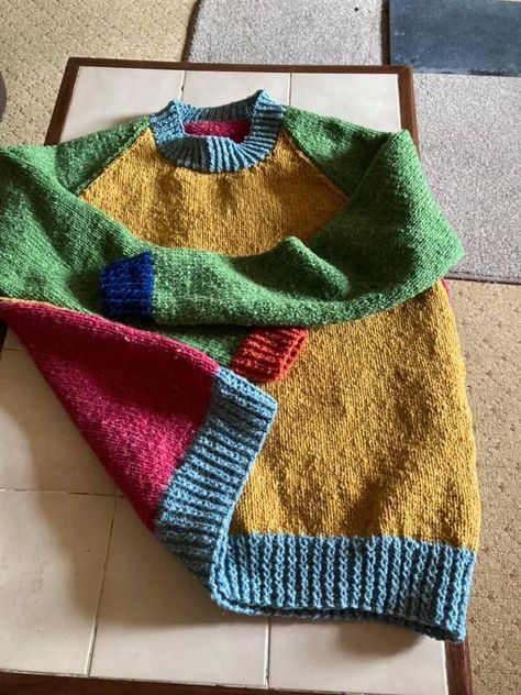 Colorblock Knit Sweater, Sweater Handmade, Knit Stitch Patterns, Hand Knitted Sweaters, Knitting Girls, Diy Knitting, Knitting Tutorial, Easy Knitting, Sweater Design