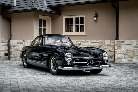 Mercedes-Benz 300 SL Gullwing Cars Black, Old Mercedes, Mercedes 300sl, 2k Wallpaper, Cars Mercedes, Classic Wallpaper, Mercedes Benz 300, Classic Mercedes, Mercedes Benz Classic