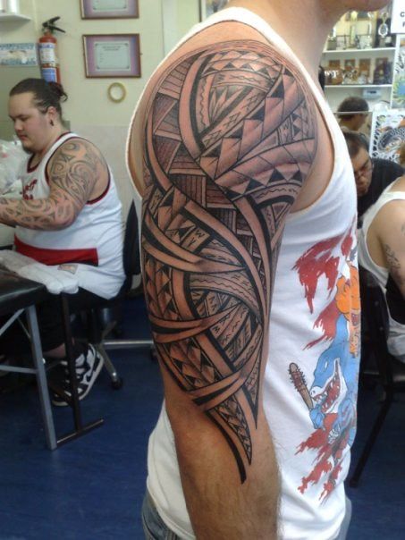 Maori Tattoo Frau, Tattoo Crane, Violet Flower Tattoos, Tato Maori, Maori Tattoos, Tato Lengan, Polynesian Tattoo Designs, Maori Tattoo Designs, Samoan Tattoo