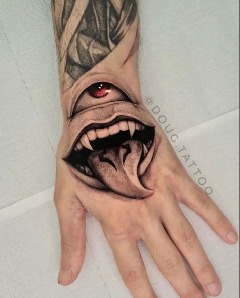 Lip Print Tattoos, Mouth Tattoo, Tato Flash, Skull Hand Tattoo, Men Tattoos Arm Sleeve, One Piece Tattoos, Hand Tats, Naruto Tattoo, Scary Tattoos