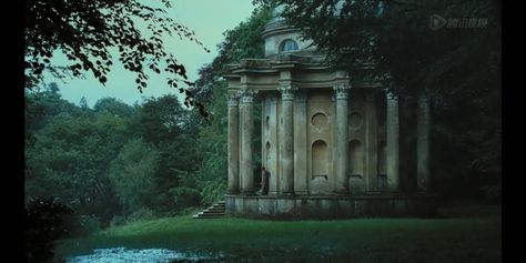 Pride & Prejudice Movie, Joe Wright, Background Scenery, Feminist Literature, Pride And Prejudice 2005, Light Images, Fantasy Places, Computer Wallpaper, Period Dramas