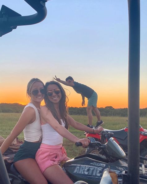 Country Best Friends, Friends Shorts, Four Wheeling, Country Summer, Camping Aesthetic, Western Life, Jetski, Best Friends Shoot, Summer Fun List