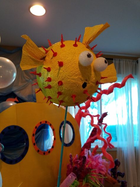 Carson's 5th Birthday Party -Shark Attack (puffer fish) Diy Puffer Fish, Paper Mache Puffer Fish, Puffer Fish Craft, Book Fair Ideas Display, Puffer Fish Art, Shark Birthday Ideas, Ocean Float, Sea Creatures Crafts, Vbs Ocean Theme