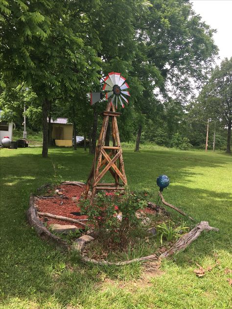 So peaceful Windmill Landscaping, Garden Windmill, Garden Features, Outdoor Projects, Backyard Landscaping Designs, Garden Arch, Backyard Landscaping, Outdoor Spaces, Landscape Design