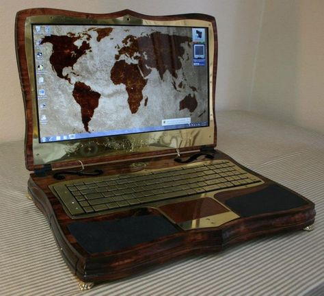 Limited Edition Handmade Datamancer Victorian Laptop Steampunk Computer, Alter Computer, Steampunk Gadgets, Modern Gadgets, Retro Futurism, Game Boy Advance Sp, Steampunk Fashion, Laptop Computers, Gaming Products