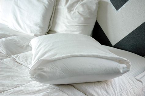 How-To-Fit-a-King-Pillowcase-On-A-Standard-Pillow by http://makelyhome.com/how-to-fit-a-king-pillowcase-on-a-standard-pillow/ King Size Comforter, Pillow Cases Tutorials, King Size Comforter Sets, Fabric Hanging, King Size Comforters, Natural Bedding, King Size Pillows, Case Ideas, King Pillows