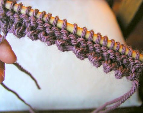 Hand+Knitted+Things:+Channel+Island+cast+on Diy Tricot, Knitting Help, Knit Edge, Knitting Instructions, Tea Cozy, How To Purl Knit, Knit Stitch Patterns, Yarn Projects, Knit Stitch