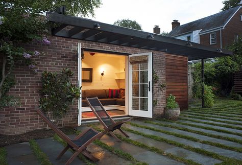 Outbuilding of the Week: Guest Cabana by Fowlkes Studio in Washington, D.C.: Gardenista Houses Photography, Studio Garage, Large Backyard Landscaping, Garage Guest House, Converted Garage, Garage Renovation, Garage Studio, Garage Remodel, Guest Houses