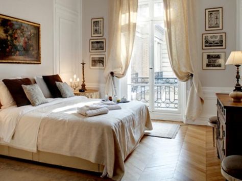 Parisian Apartment Bedroom Parisian Bedroom Decor, Parisian Apartment Decor, Parisian Bedroom, Decor Studio, Apartment Bedroom Decor, Classic Home Decor, Parisian Apartment, French Home Decor, Bed Room