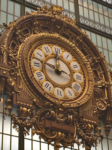 orsay golden clock at musée d’orsay, paris Golden Clock Aesthetic, Shuffle Wallpaper, Golden Clock, Golden Aesthetic, Environment References, Counter Clockwise, Paris 2023, Church Aesthetic, Hourglasses