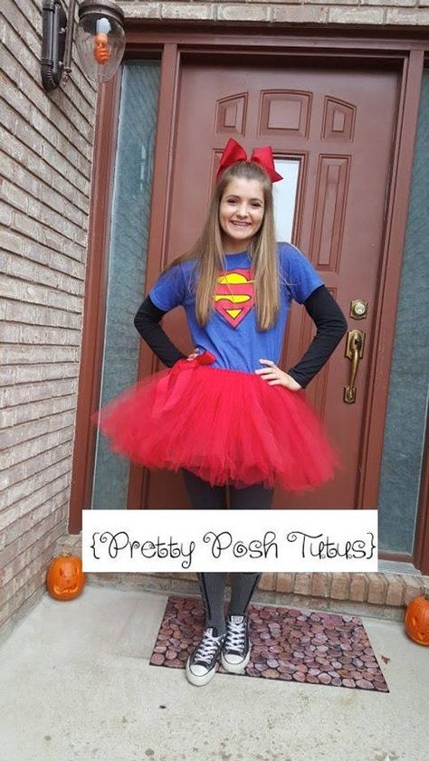 Disfraz de Superman para chicas Supergirl Party, Superman Outfit, Holloween Costumes, Batman Halloween, Tutu Ideas, Supergirl Costume, Spirit Week Outfits, Cute Group Halloween Costumes, Diy Outfits