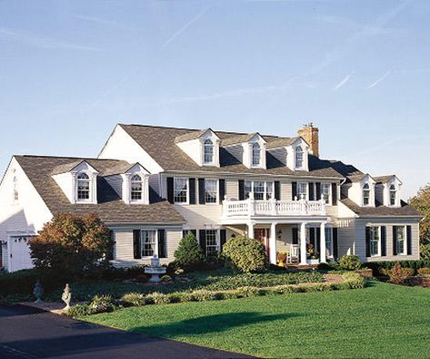 Colonial Front Porch Ideas, Colonial Home Exteriors, Colonial Front Porch, Dutch Colonial Homes, Colonial House Exteriors, Ranch House Exterior, Colonial Exterior, Colonial Home, Home Exterior Makeover