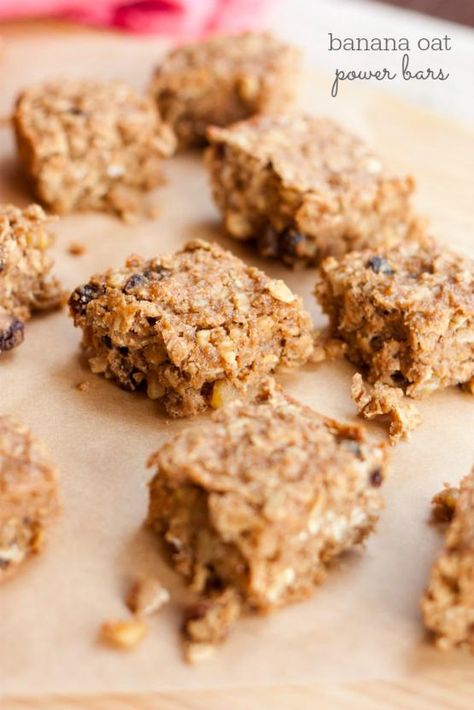 Healthy Banana Oat Power Bars via @Brittany Mullins (Eating Bird Food)/ // #banana #powerbars #oats #overripe Eating Bird Food, Banana Oat, Power Bars, Healthy Banana, Bird Food, Red Lentil, Granola Bars, Protein Bars, Granola