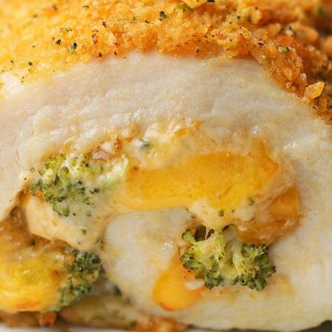 Broccoli And Cheese Chicken Roll Ups, Chicken Rollups, Crispy Cheddar Chicken, Good Fried Chicken, Broccoli Cheddar Chicken, Recipe Broccoli, Cordon Bleu Recipe, Chicken Cordon Bleu Recipe, Chicken Roll Ups