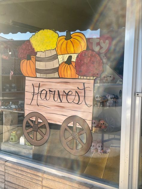 Cute Fall Window Paintings, Turkey Window Painting, Fall Window Art, Fall Window Painting, Fall Window Decorations, Diy Window Clings, Dragonfly Yard Art, Autumn Window Display, Painted Window Art