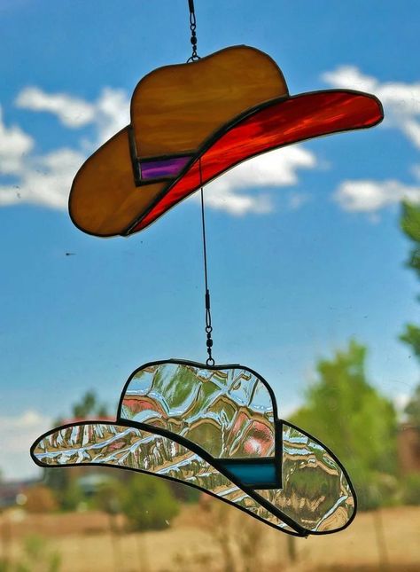 Cowboy Hat Stained Glass Pattern, Stained Glass Cowboy Hat, Cowboy Boot Stained Glass Pattern, Western Stained Glass Art, Stained Glass Buffalo, Stained Glass Western Patterns, Funky Stained Glass Art, Stained Glass Western, Western Stained Glass Patterns